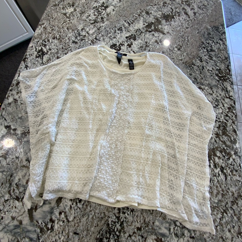 Women’s knit top